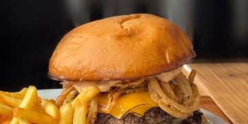 Funes, sin hambre en el fin de semana XXL: Tangrill lanza un 20% de descuento en sándwiches y hamburguesas