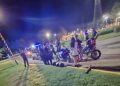Iba en moto por Funes, un patrullero lo encerró y lo hizo caer: dicen que evadió un control, pero él lo niega