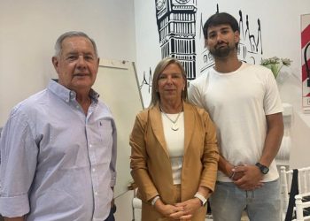 Saint Patrick y Whisky Bravo lanzan en Funes el primer curso de inglés técnico para la industria aérea