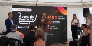 Santa Fe relanza Acuerdo Neumáticos en el Salón del Automóvil: el plan para comprar neumáticos en 12 cuotas