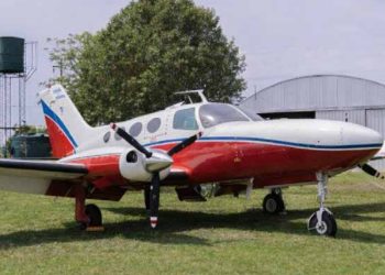 Autos de alta gama, motos y hasta un avión: los bienes recuperados del delito que se subastarán en Santa Fe