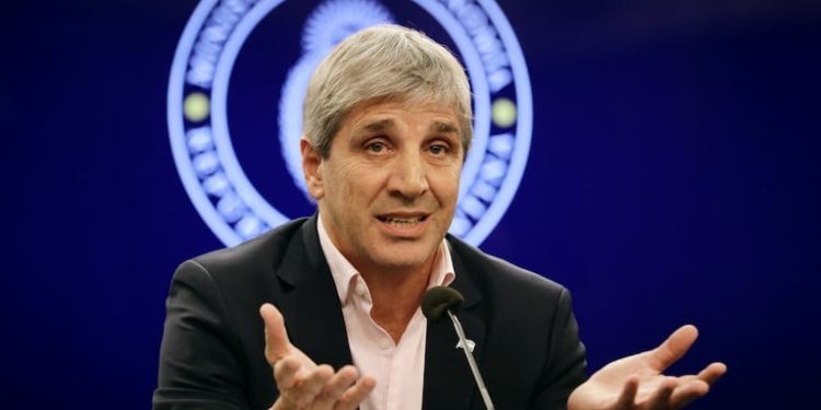 El Gobierno anunció que logró superávit fiscal en febrero y acumula dos meses consecutivos de saldo positivo