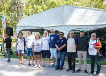 Gremios instalan ‘Carpa de la Resistencia’ en Plaza San Martín contra ajuste