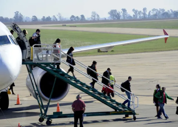 Cambios en el Aeropuerto, avanzan dos desarrollos y el economista que más escucha Javier Milei llega a Funes