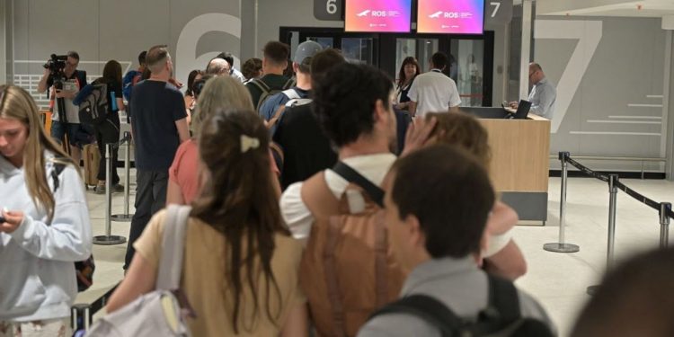 El Aeropuerto recupera su conexión directa con el norte: vuelven los vuelos a Salta