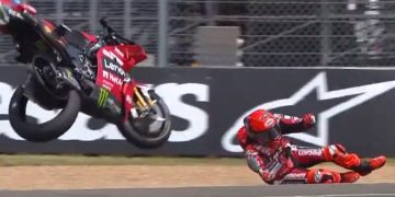 El impresionante accidente que sufrió Marc Márquez en la Sprint del MotoGP
