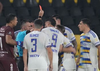 Santiago Ascacíbar se expone a más de un partido de suspensión en la Copa Libertadores