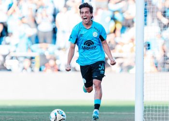 Belgrano goleó a Sarmiento y jugará los octavos de final ante Talleres