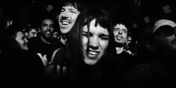 Bestia Bebé presenta «Yendo Rápido a Ningún Lugar», su nuevo disco