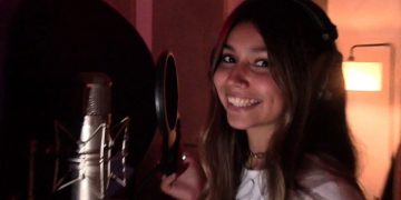 Juli Obregón apuesta a la emoción en “Ojos tristes”, su nueva colaboración con FAQU