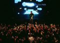 Knak cerró la etapa de «POSITIVO» con un show único, invitados y un público eufórico