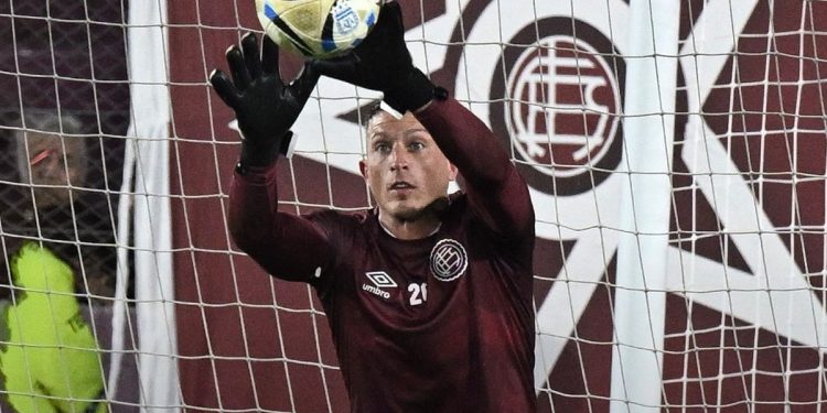 Pelota libre por celular: cómo ver en vivo Argentinos Juniors vs. Lanús por el Torneo Apertura