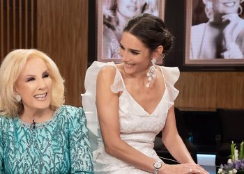 El inesperado pedido de Juana Viale a Mirtha Legrand: «No te…»