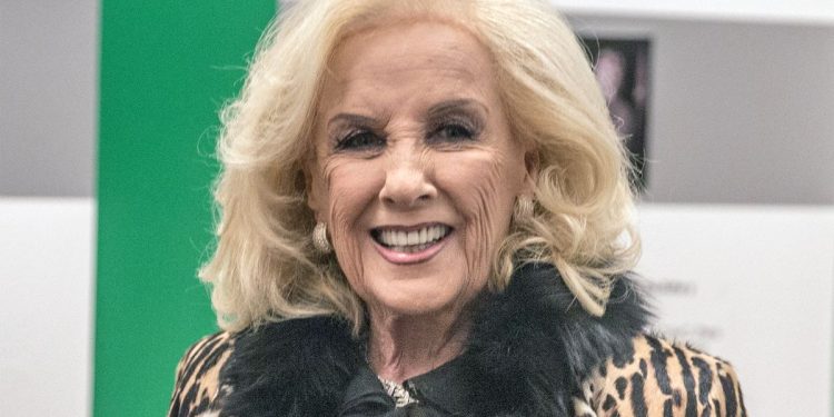 El rey de España distinguirá a Mirtha Legrand con la Cruz de Oficial de la Real Orden de Isabel la Católica