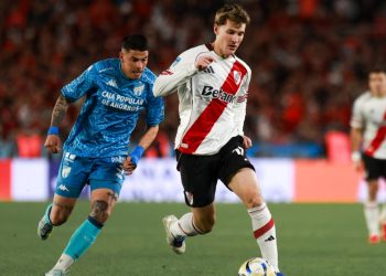 River dejó otra imagen gris en el Monumental y cayó con Atlético Tucumán en la previa a los playoffs