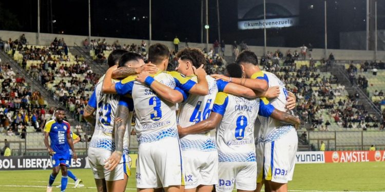 Rosario Central vs. Libertad, por la Copa Libertadores 2026: horario, formaciones y TV
