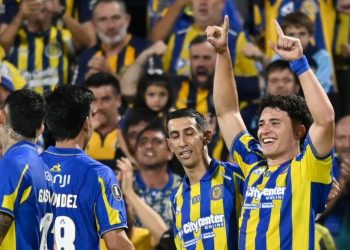 Ángel Di María erró un penal, pero Rosario Central venció a Libertad y lidera su grupo en la Copa Libertadores