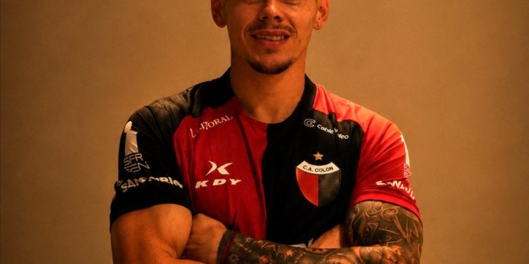 Colón presentó su primer refuerzo: “Quiero quedar en la historia del club”
