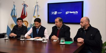 Poletti y Pullaro firmaron el convenio para ejecutar las obras en el Parque Garay y el Acceso Oeste