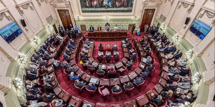 La Legislatura suspendió a una fiscal rosarina por demoras en una causa de violencia de género