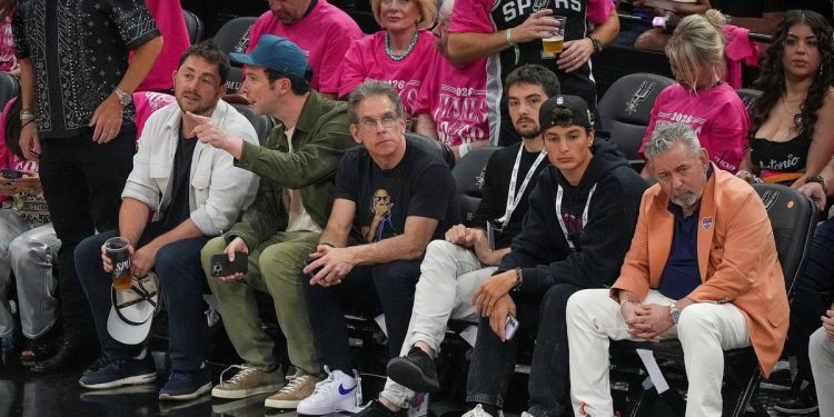 Los famosos que palpitan las finales de la NBA: de Manu Ginóbili a Ben Stiller y la promesa de Donald Trump