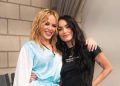 Kylie Minogue está en Argentina y crece el rumor de que participará del show de Lali Espósito