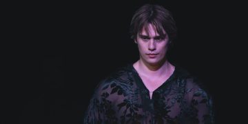 Cómo es el personaje de Nicholas Galitzine en «Las 100 noches del deseo»