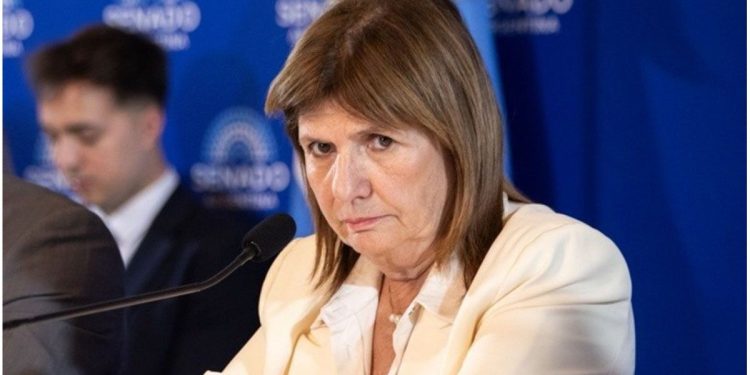 Bullrich ofreció su renuncia a Milei tras desmarcarse del gobierno por un pliego judicial