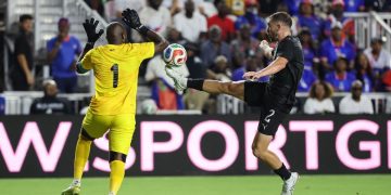 Nueva Zelanda cayó goleada ante Haití: cómo jugó Tim Payne, el «ídolo» viral