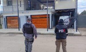 Detuvieron en Córdoba a cinco personas que robaban con inhibidores en Santa Fe