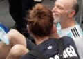 Un abuelo se descompuso en el banderazo argentino en New York y lo animaron a cánticos