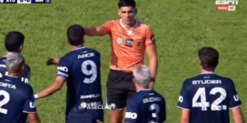 «Inauguran el cooling break en el fútbol argentino»: escándalo en Atlético Tucumán vs. Independiente Rivadavia