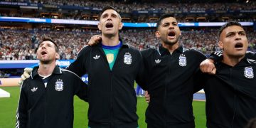 Cadena nacional por la Scaloneta: los canales de TV emitieron el Himno cantado por la Selección Argentina