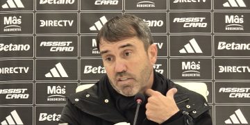 «Poco margen y poco tiempo»: las contundentes declaraciones de Chacho Coudet tras la nueva derrota de River