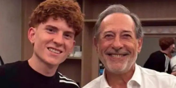 La visita del Colo Barco a Guillermo Francella con un regalo especial: los detalles