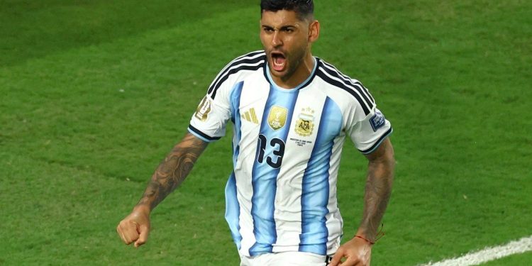 Tottenham acordó la venta de Cuti Romero: el gigante europeo que pisa fuerte