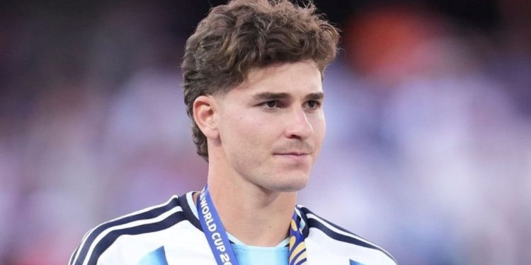 Julián Álvarez agradeció el apoyo de los hinchas tras el subcampeonato: «Soñábamos con…»