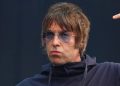 Después de sufrir en la cancha con Inglaterra, Liam Gallagher saludó a la Argentina por su victoria