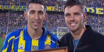 Rosario Central agasajó a Giovani Lo Celso por el Mundail 2026: Ángel Di María le entregó una plaqueta