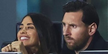 Antonela Roccuzzo reaccionó ante un filoso mensaje sobre Lionel Messi: «No tenés que amarlo…»