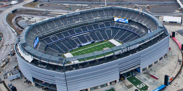 ¿Final con barbijo? Nueva York en alerta por la contaminación en el aire debido al humo que llega desde Canadá