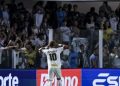 Neymar volvió al Santos tras el Mundial 2026: marcó un doblete y respondió a las críticas con polémico festejo