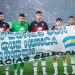 «Nunca se rinden»: Tigre desplegó la bandera de reconocimiento a la Selección Argentina en Uruguay