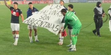 Tigre repitió el gesto de la Selección Argentina con una bandera de Malvinas: ¿puede ser sancionado?