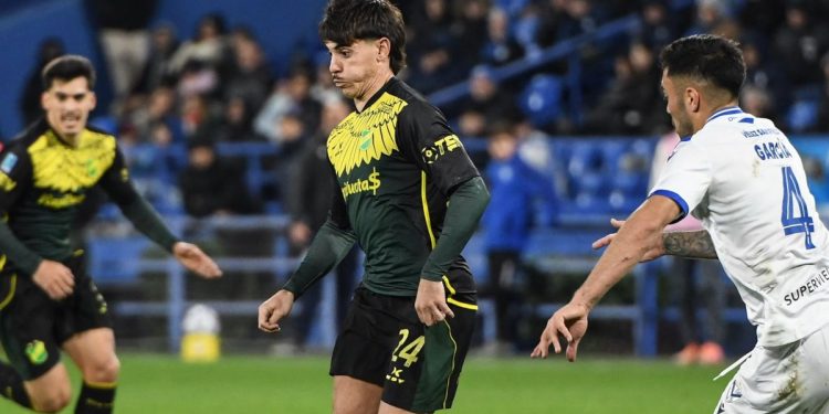 Vélez no pasó del empate ante Defensa y Justicia y quedó escolta de la Zona A del Torneo Clausura