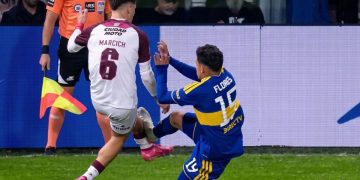 Furia en Lanús contra el árbitro y el VAR tras la derrota con Boca