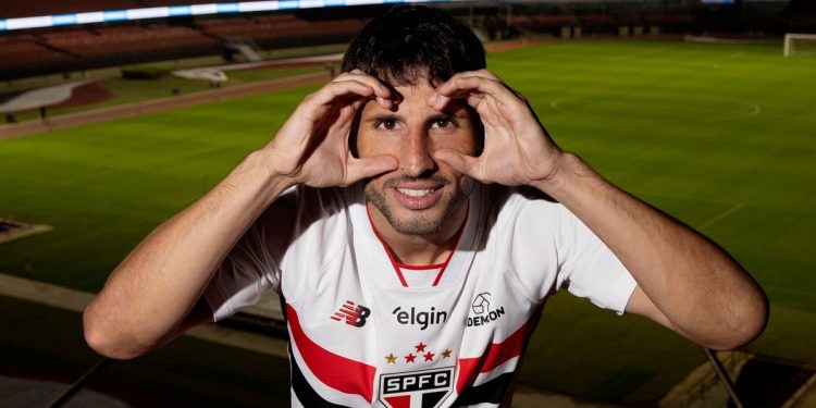Calleri vuelve a La Bombonera con San Pablo: «Va a ser un partido especial para mí»
