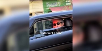 El inesperado saludo de Ricardo Darín en plena calle que se hizo viral: «¿Es Darín o no?»