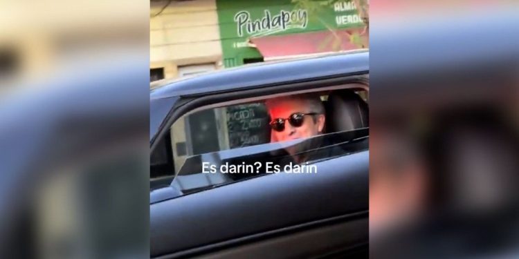 El inesperado saludo de Ricardo Darín en plena calle que se hizo viral: «¿Es Darín o no?»