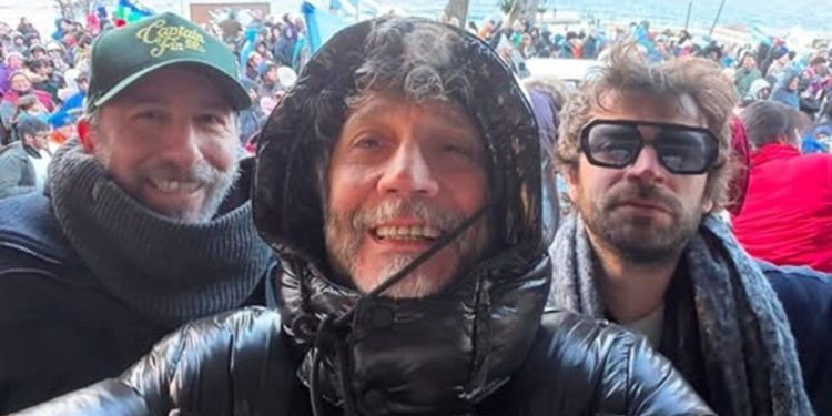 Fito Páez marchó en Bariloche contra la Ley de Propiedad Privada: «La Argentina no se vende, man»